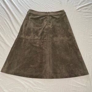 Elegant Calvin Klein NWT Brown Faux Suede Skirt